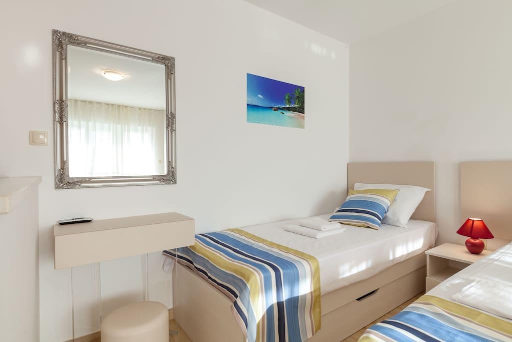 Apartmani Sanja Suta Podstrana Exteriör bild