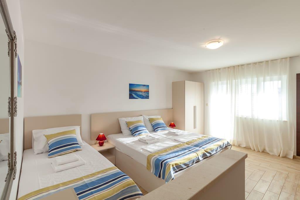 Apartmani Sanja Suta Podstrana Exteriör bild