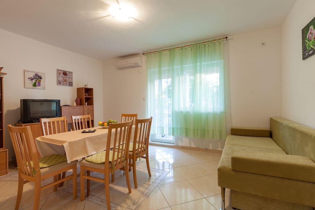 Apartmani Sanja Suta Podstrana Exteriör bild